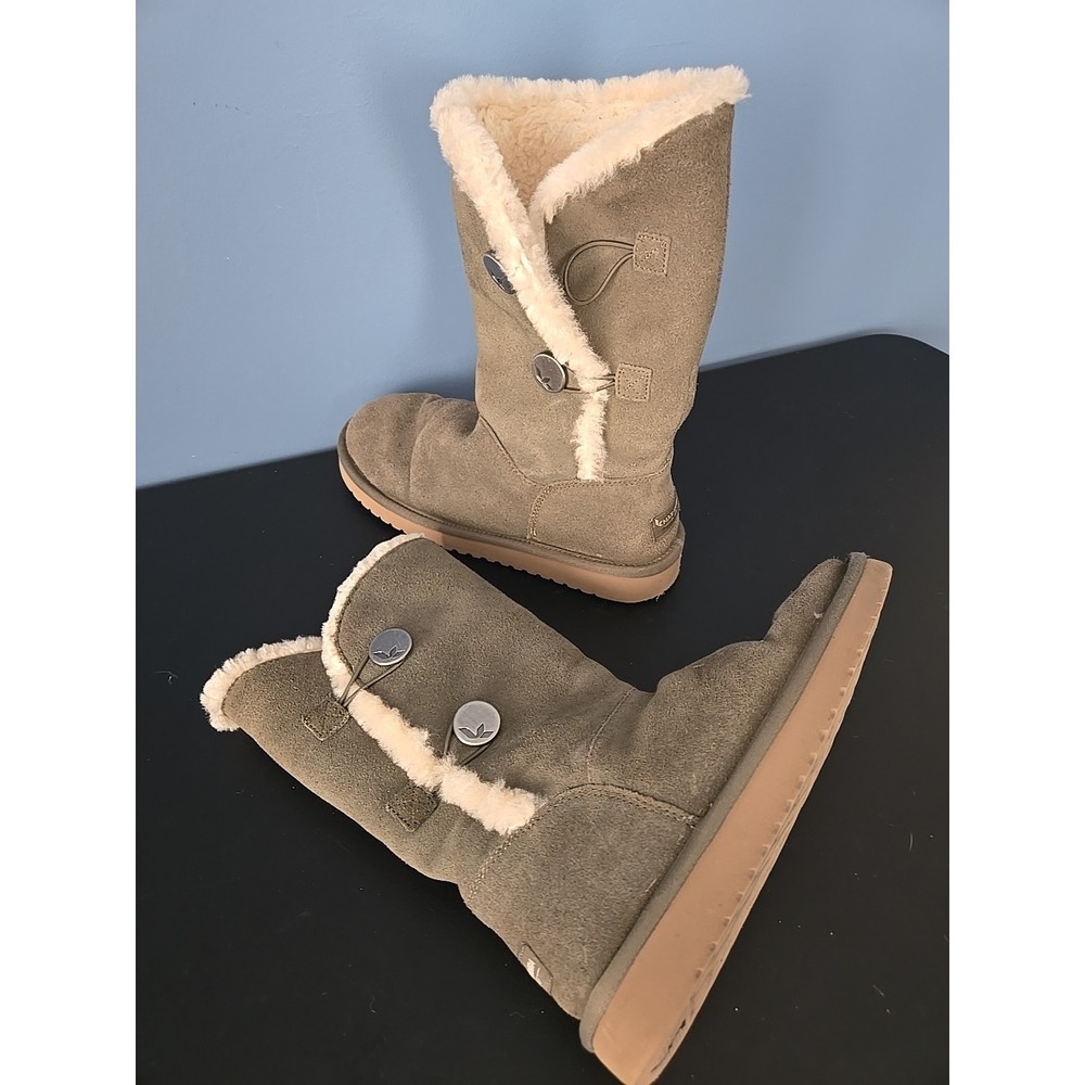 KOOLABURRA BY UGG KINSLEI TALL DUSTY OLIVE BOOTS - WOMEN'S‎ 8
